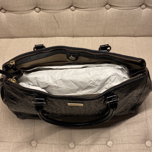 Kate Spade "Alexander Avenue Martine" ostrich embossed shoulder bag - Picture 2 of 8